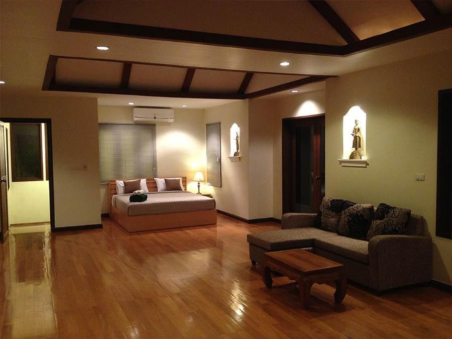 Villa Chaya Khao Lak Exterior photo