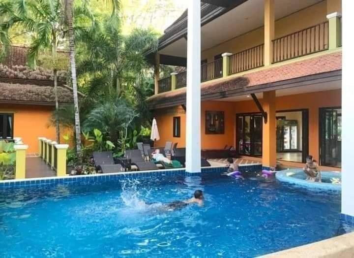 Villa Chaya Khao Lak Exterior photo