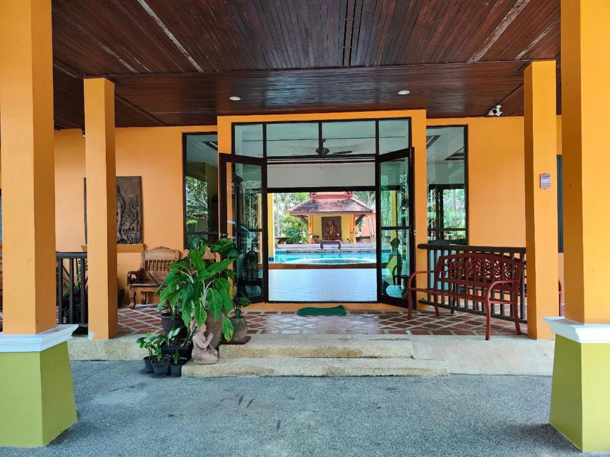 Villa Chaya Khao Lak Exterior photo