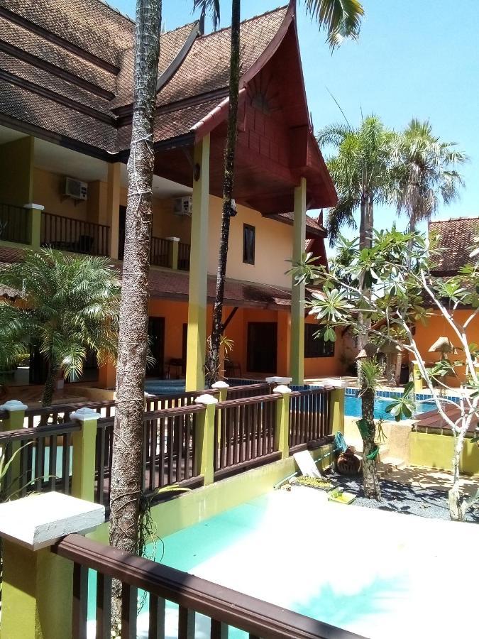 Villa Chaya Khao Lak Exterior photo